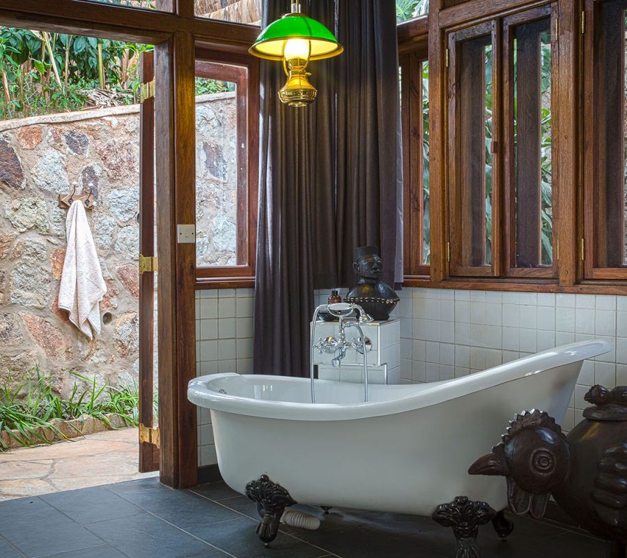 Gibbs-Farm-Bustani-House-bathroom-1