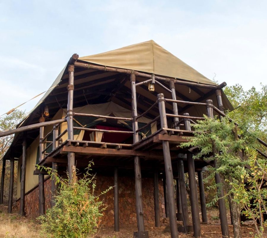 kirawira-camp-serena-bedroom-tent-outside