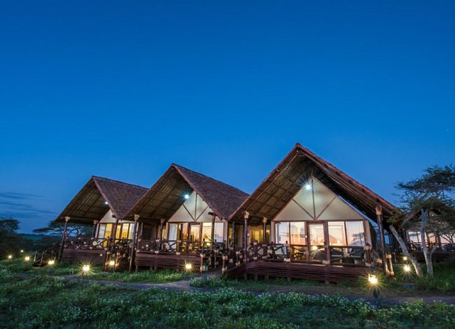 lake-ndutu-luxury-tented