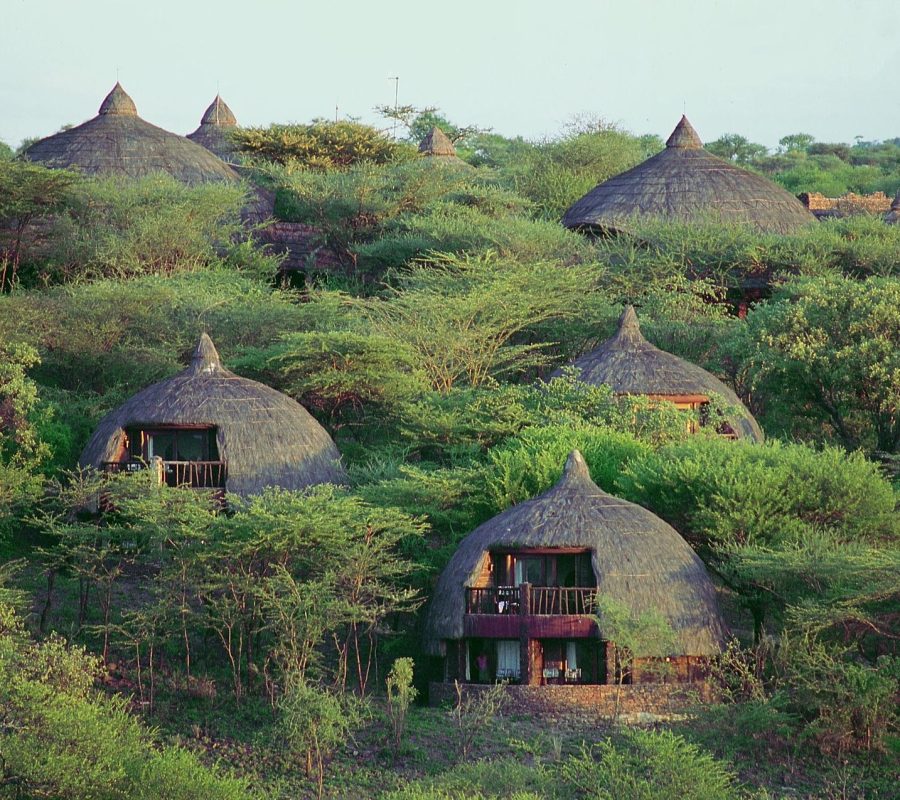 serengeti-serena-safari-lodge-exteriors-lodge-01